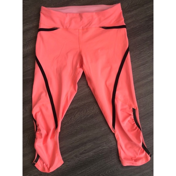 lululemon athletica Pants - Lululemon Neon Orange Capris w/Black detail 🍋🧡